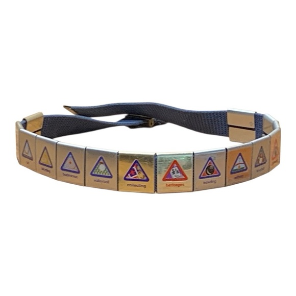 Kids Cub Scout Belt With Merit Badges - Picture 3 of 4